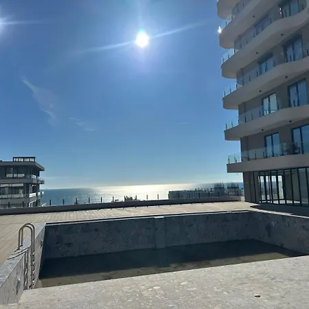 Reis - Rana E Hedhun Shengjin Apartamento