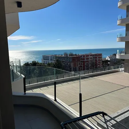 Reis - Rana E Hedhun Shengjin Apartamento Celaj